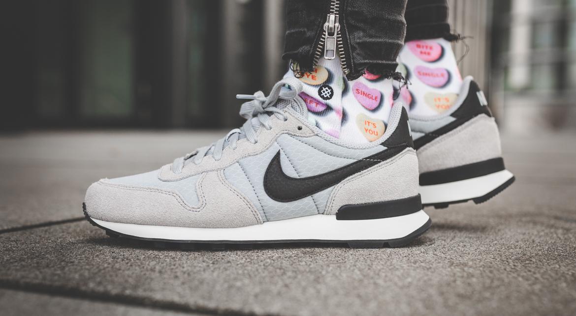 Nike Wmns Internationalist 